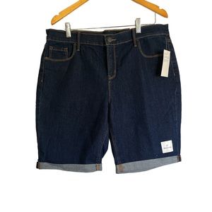 Never worn with tags , Bermuda shorts!